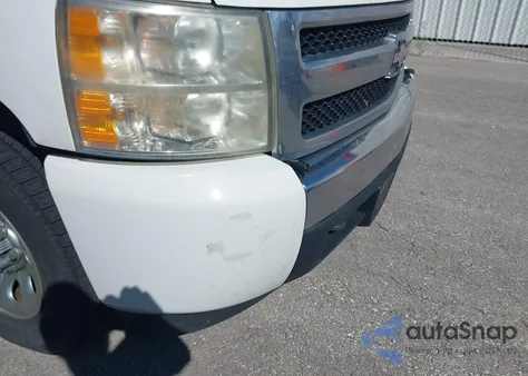 2008 Chevrolet Silverado 1500 Work Truck z USA, uszkodzony, nr VIN 1GCEK14C08Z273103